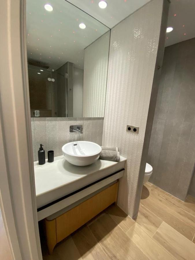 Luxurious Flat With Magical Sea View Leilighet Marbella Eksteriør bilde